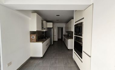 ¡Vive en Golf Los Inkas! Dept con Piscina + 3 Dorm. con Baño Incorporado 378 M²!