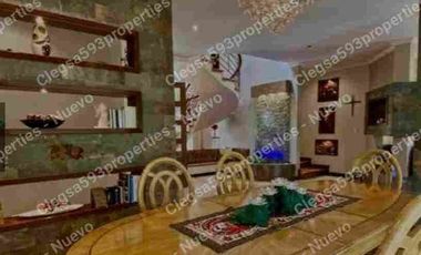 Moderna Casa grande  en Venta en Challuabamba- Casa de Lujo moderna en Challuabamba