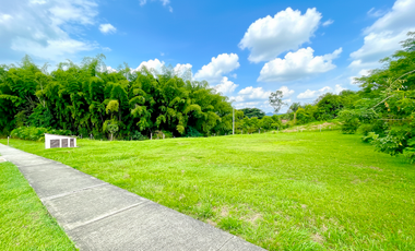 Extraordinario lote con 2053 m2 en Cerritos Condominio Campestre con vista al bosque al Bosque y a los Guaduales. Pereira.