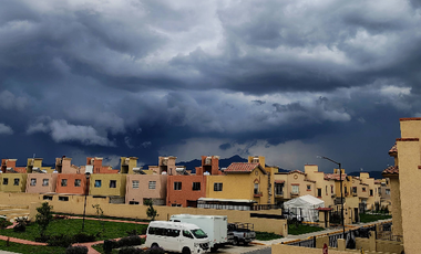 PRECIOSA CASA EN CONDOMINIO EN VENTA, RECUPERACION HIPOTECARIA.