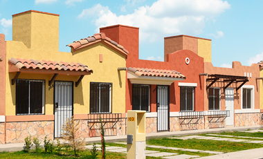 PRECIOSA CASA EN CONDOMINIO EN VENTA, RECUPERACION HIPOTECARIA.