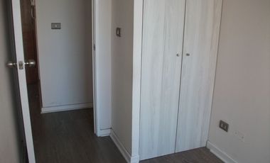 2 DORMITORIOS METRO SANTA LUCIA MAS ESTACIONAMIENTO Y BODEGA