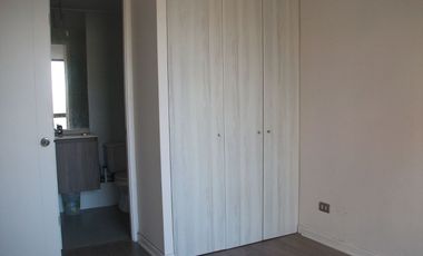 2 DORMITORIOS METRO SANTA LUCIA MAS ESTACIONAMIENTO Y BODEGA