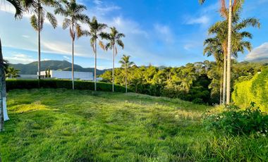 Oportunidad I Majestuoso lote con 2.088 m2 con vista a las montañas y nacimiento de agua en Combia Condominio Campestre. Pereira.