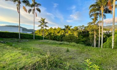 Oportunidad I Majestuoso lote con 2.088 m2 con vista a las montañas y nacimiento de agua en Combia Condominio Campestre. Pereira.