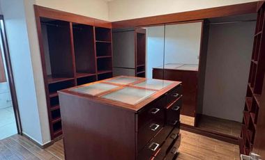 Casa en venta dentro de frac privado  lomas verdes zona sur pte de la ciudad