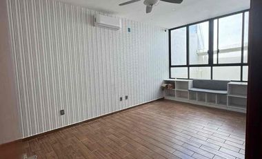 Casa en venta dentro de frac privado  lomas verdes zona sur pte de la ciudad