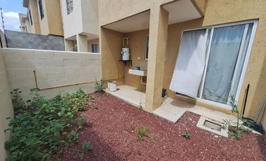 Casa en Renta en Viñedos Semi-Amueblada