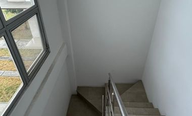 URB. VILANOVA, CASA EN ALQUILER.