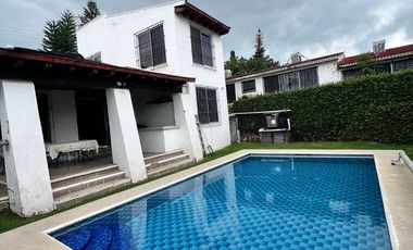 CASA EN VENTA EN LOMAS DE COCOYOC