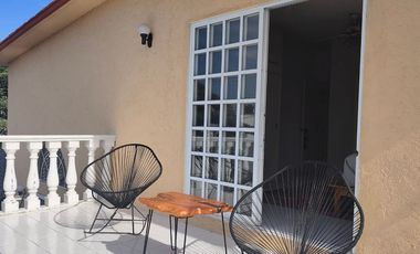 Casa en venta en Temixco Morelos, en Fraccionamiento Las Brisas