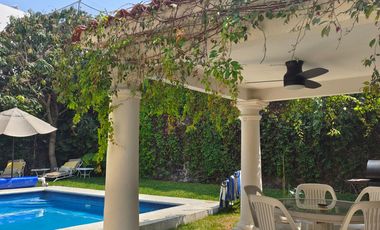 Casa en venta en Temixco Morelos, en Fraccionamiento Las Brisas