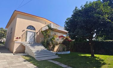 Casa en venta en Temixco Morelos, en Fraccionamiento Las Brisas