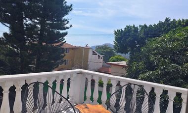 Casa en venta en Temixco Morelos, en Fraccionamiento Las Brisas