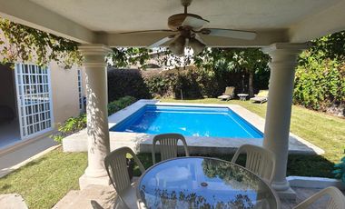 Casa en venta en Temixco Morelos, en Fraccionamiento Las Brisas