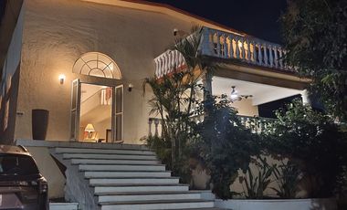 Casa en venta en Temixco Morelos, en Fraccionamiento Las Brisas