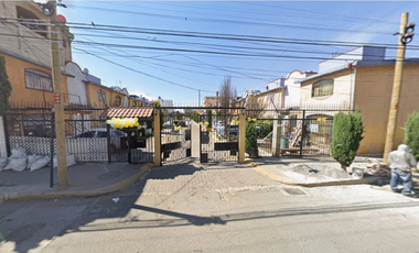 CASA EN CALLE COLINAS DE ARCOS, UNIDAD SAN BUENAVENTURA, ESTADO DE MÉXICO ¡NO CRÉDITOS!