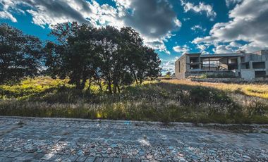 TERRENOS EN VENTA EN FRACCIONAMIENTO EL LAGO EN HARAS DEL BOSQUE.