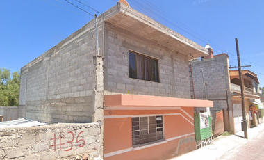 CASA A LA VENTA EN EL CENTRO DE CADEREYTA DE MONTES, QUERETARO, REMATE, AMPLIO TERRENO