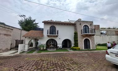 “Casa grande nueva con acabados de lujo en privada exclusiva, 3 recs / 3 baños, junto a El Pulpo Negro • $6,900,000 MXN