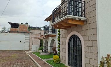“Casa grande nueva con acabados de lujo en privada exclusiva, 3 recs / 3 baños, junto a El Pulpo Negro • $6,900,000 MXN