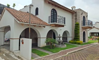 “Casa grande nueva con acabados de lujo en privada exclusiva, 3 recs / 3 baños, junto a El Pulpo Negro • $6,900,000 MXN