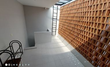 RUMAH BARU SAYAP DAGO BANDUNG Lokasi Sangat Strategis Akses Mudah