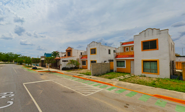 HERMOSA CASA EN VENTA POR MEDIO DE REMATE BANCARIO EN MÉRIDA YUCATAN. (NO CRÉDITOS)