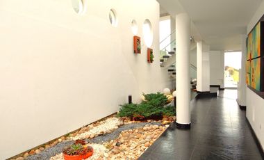 Espectacular!!!!! Con Piscina, Rodeado de Terrazas.