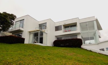 Espectacular!!!!! Con Piscina, Rodeado de Terrazas.