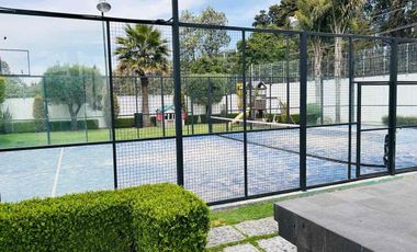 Se vende casa con amenidades