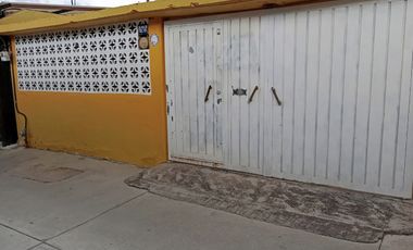 BONITA CASA DE UNA PLANTA EN VILLA DE LAS FLORES COACALCO