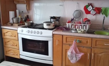 BONITA CASA DE UNA PLANTA EN VILLA DE LAS FLORES COACALCO