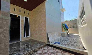 Rumah Mewah Gress 2 Lantai Dekat ke UMS ATMI Solo Kota