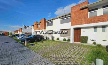 Casa en venta en Calimaya, Residencial Bosque de Las Fuentes