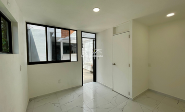 Casa en venta recién remodelada en privada tranquila, CDMX poniente