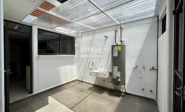 Casa en venta recién remodelada en privada tranquila, CDMX poniente