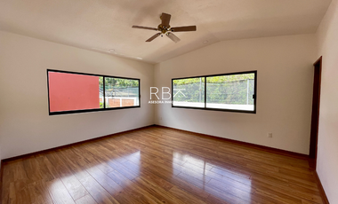 Casa en venta recién remodelada en privada tranquila, CDMX poniente