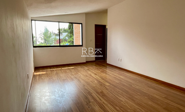 Casa en venta recién remodelada en privada tranquila, CDMX poniente