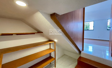 Casa en venta recién remodelada en privada tranquila, CDMX poniente