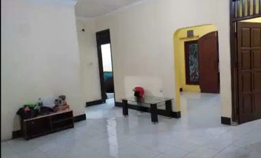 DISEWAKAN RMH PINGGIR JLN RAYA PEKAPURAN. DEPAN KOMPLEK CGR 1, CIMANGGIS TAPOS DEPOK