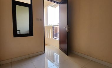 Dikontrak tahunan rumah di komplek pelindo 2