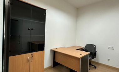 Disewakan Office Space / Kantor Fully Furnished 128m2 di APL Tower Central Park Jakarta Barat