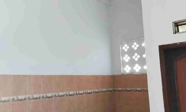rumah strategis d komplek