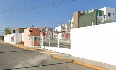 CASA EN VENTA EN PACHUQUILLA, HIDALGO. 