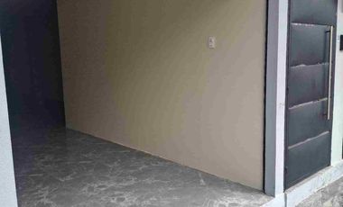 Alquilo Local 60m2 av Benjamin Carrion.