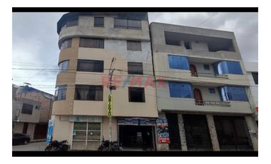 Vendo Amplio Departamento En 5To Piso Sin Ascensor En Cajamarca, Cerca Al Poder Judicial, Centro Comercial Quinde, Sunat, Gobierno Regional, Area 207.