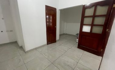 CIUDADELA ALBORADA SEXTA ETAPA VENDO PRECIOSA Y AMPLIA VILLA DOS PLANTAS, CINCO DORMITORIOS, OPORTUNIDAD POR VIAJE