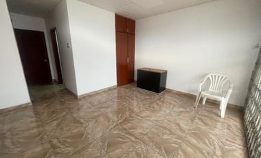 CIUDADELA ALBORADA SEXTA ETAPA VENDO PRECIOSA Y AMPLIA VILLA DOS PLANTAS, CINCO DORMITORIOS, OPORTUNIDAD POR VIAJE