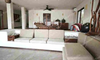 VENDO RESIDENCIA DE LUJO CON PANELES SOLARES EN EL FRACCIONAMIENTO EL DORADO